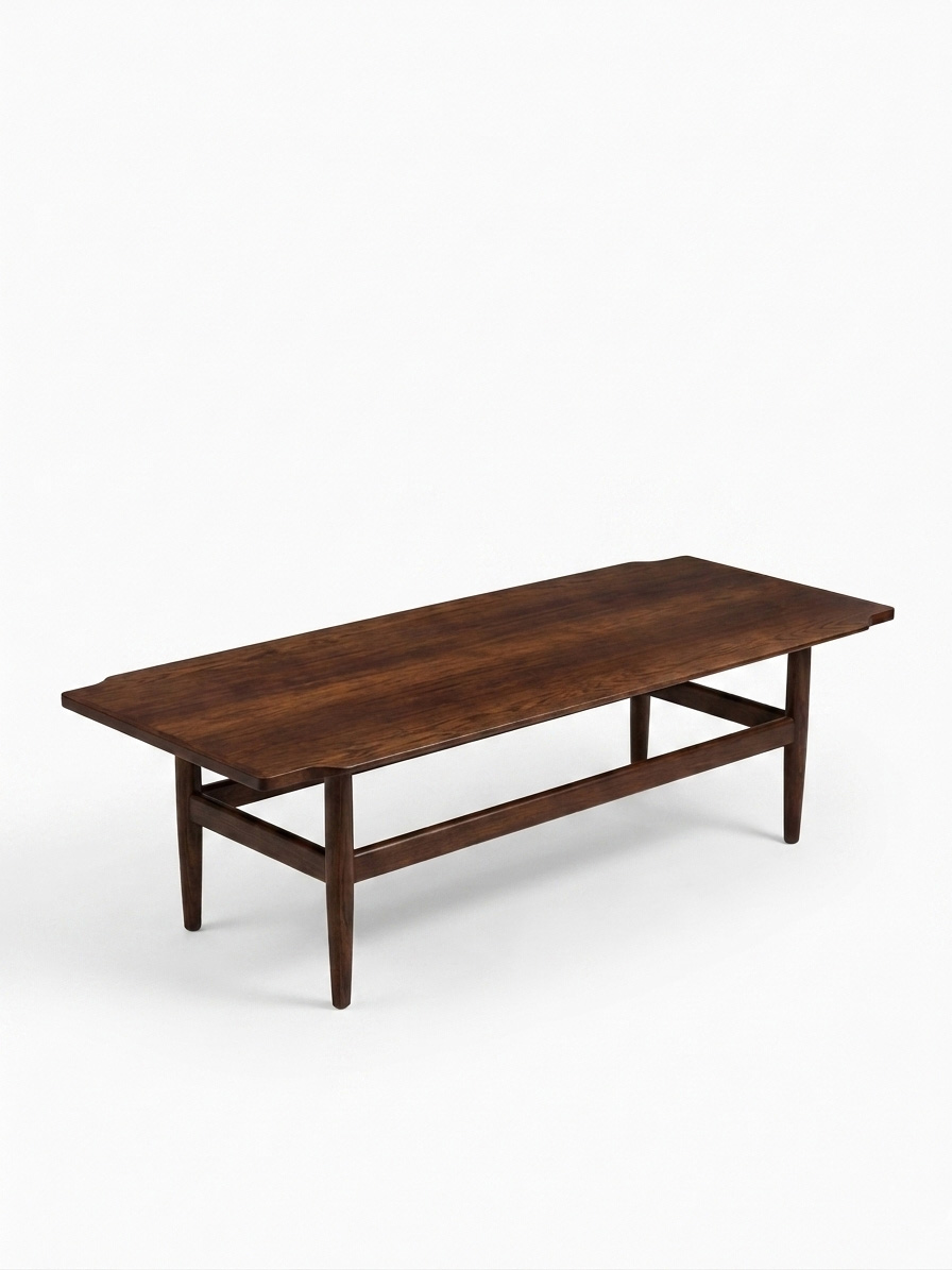 Tavolino in teak sagomato